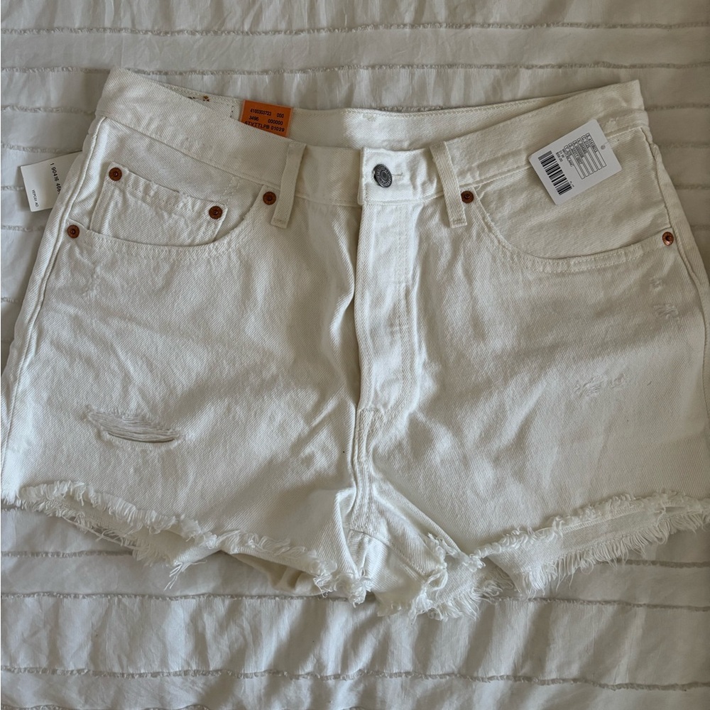 Levi’s 501 shorts -NWT